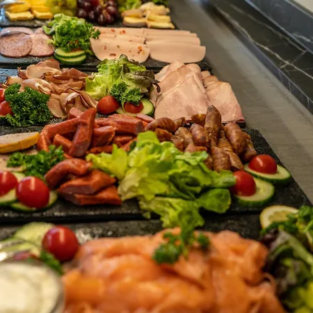 Schlossberg Hotel 2*