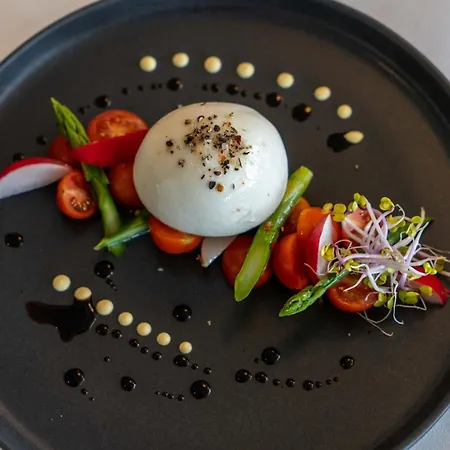 Hotel Schlossberg 2*