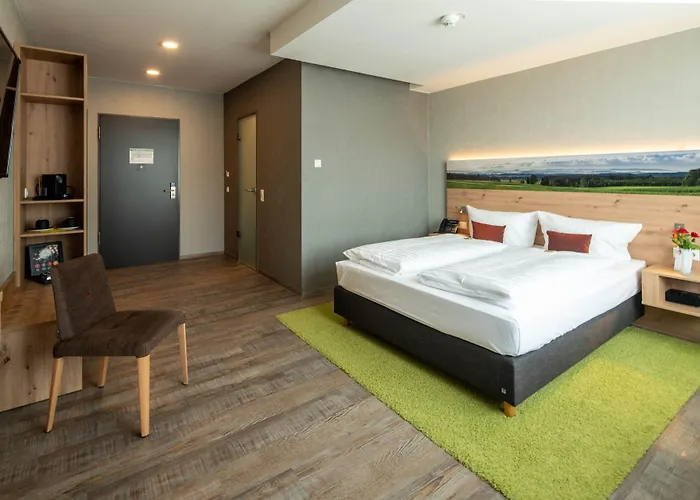 Schlossberg Hotel 2*